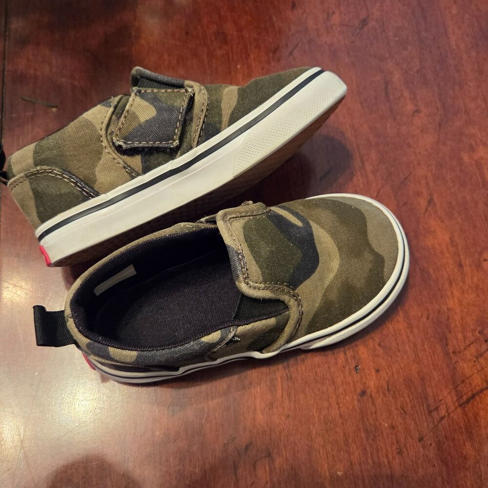 toddler | kids Camo Vans with Velcro